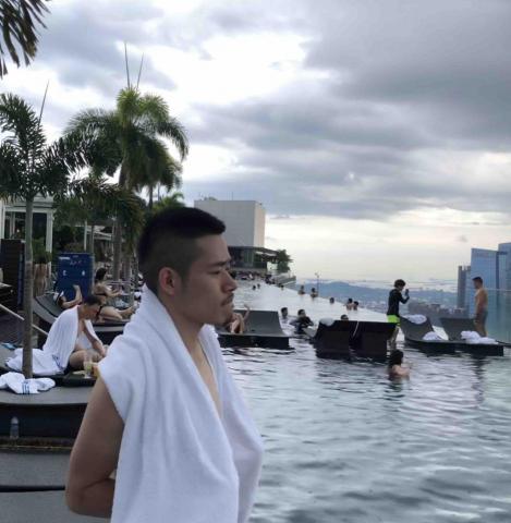 按摩。揍見小士 - 