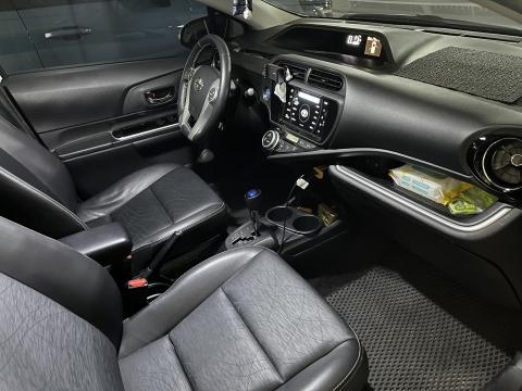 周先生 - 內部車況