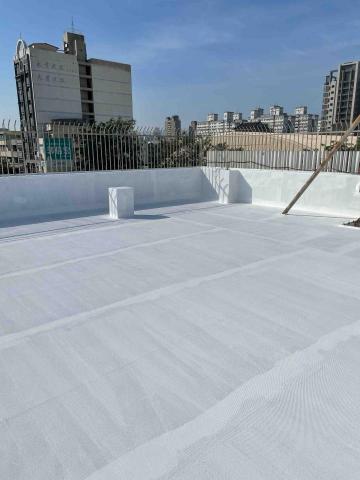 冠彩工程 居家修善 防水抓漏 拆除工程 - 地面已做第五道防水還差兩道就完工