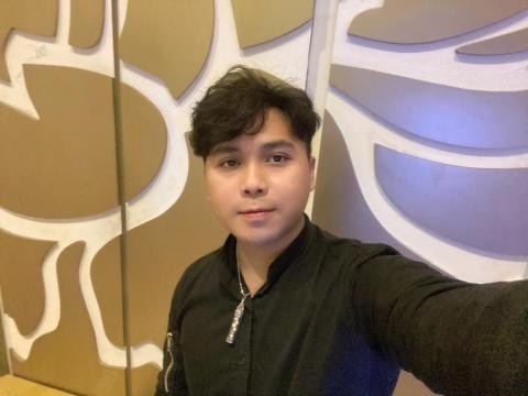 URing - 本人照片