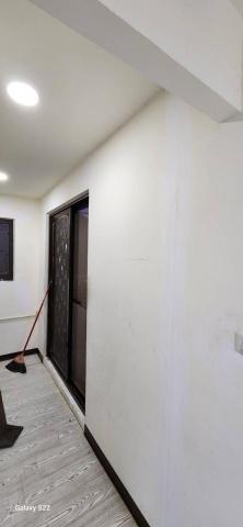 你為什麼不問問神奇海螺呢 - 苗栗縣竹南鎮，社區：La More，乳膠漆+壁紙清除+清運+局部批土，施工中