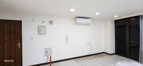 你為什麼不問問神奇海螺呢 - 苗栗縣竹南鎮，社區：La More，乳膠漆+壁紙清除+清運+局部批土，施工中