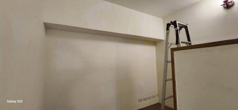 你為什麼不問問神奇海螺呢 - 苗栗縣竹南鎮，社區：La More，乳膠漆+壁紙清除+清運+局部批土，施工中