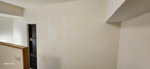 你為什麼不問問神奇海螺呢 - 苗栗縣竹南鎮，社區：La More，乳膠漆+壁紙清除+清運+局部批土，施工中