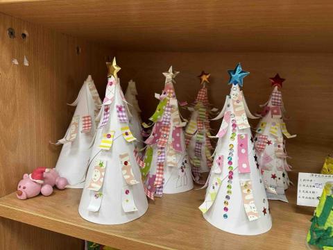 洪語謙 - 剪紙作品-聖誕樹