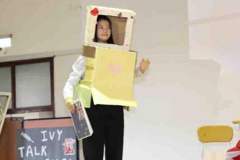 謝蕎伊 - 全校英語話劇比賽-第一名