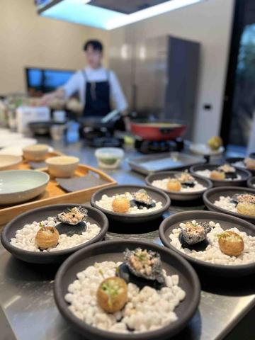 施仲恩Eden -  施仲恩Eden -