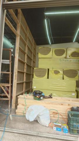 葛芭萊室內裝潢工程 - 木作隔間牆面 隔音棉施工
有效減緩聲音傳導 有效減緩20分貝