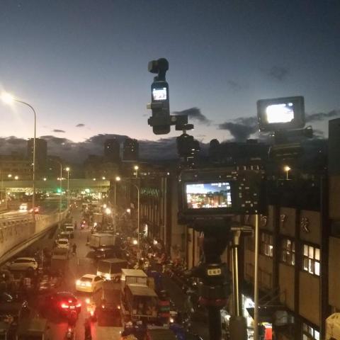 提供cpr機器服務的專家崔導個人接案