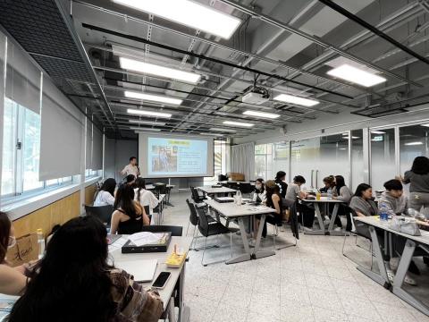 Lionel Huang - CDA職涯諮詢師 - 輔仁大學-3D Life講座