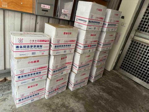 家恩快遞物流 - 協助業者搬運上樓