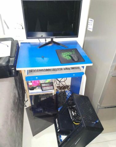 蔡馥年 - 各戶電腦故障排除