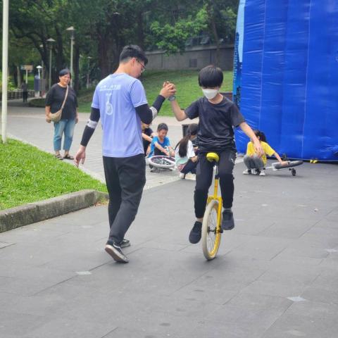 獨輪車教學&玩轉一輪車 - 