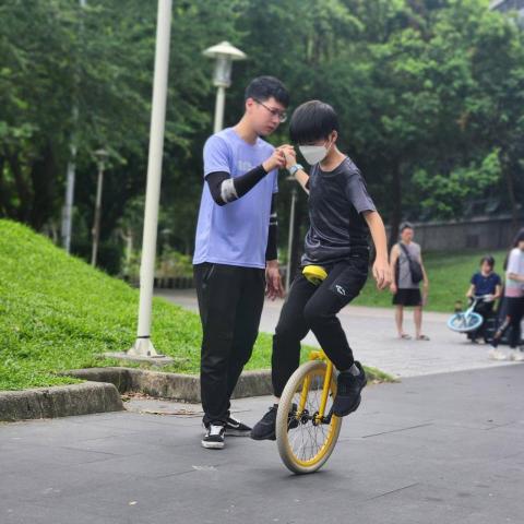 獨輪車教學&玩轉一輪車 - 