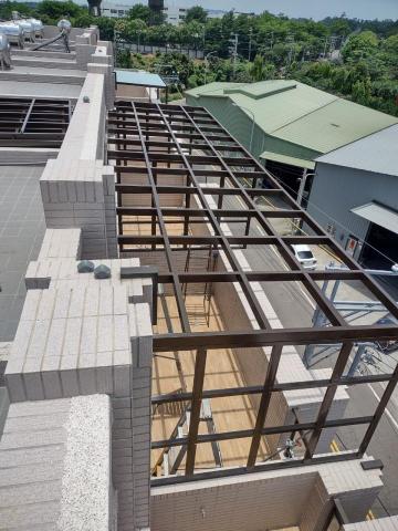 元順金屬企業股份有限公司 - 居家頂樓-採光罩鋼架烤漆(和睦路)