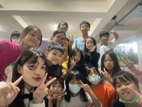 蔡蔡 - 國小社團課