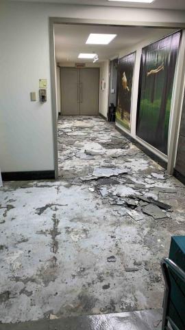 曜藝設計工程 - 7/20 中和辦公大樓 塑膠地板剔除 