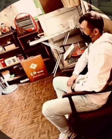 提供扶手服務的專家林宜勳