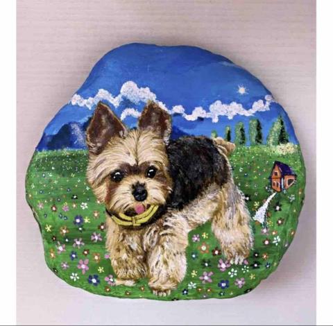 畫布、石頭彩繪(寵物、人物肖像似顏繪) - 石頭彩繪很有特色，有紀念、收藏價值，可適應外在環境，防水、防塵不易退色，顏料保固一年。(定價$1,500)