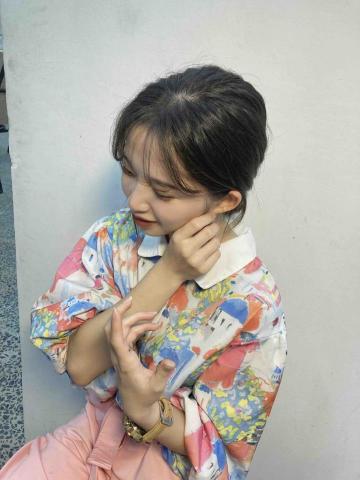 提供素描服務的專家Noina