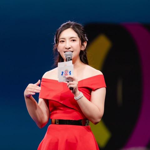 Sophy若妘|中英台三語&活動婚禮主持人 - 