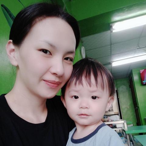 提供美髮剪刀服務的專家Vojue Ivy