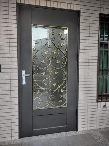 元順金屬企業股份有限公司 - 居家-鍛造大門（白鐵烤漆)