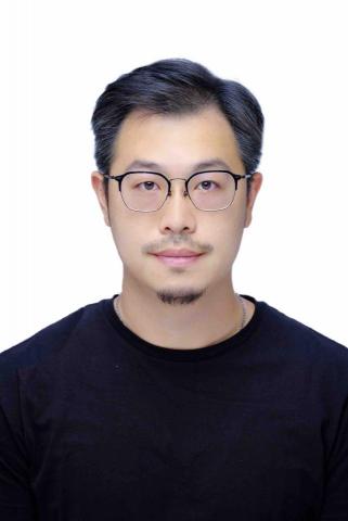 提供潤稿服務的專家張哲耀