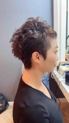 法蕾亞時尚美學中心 - 個性短髮造型後