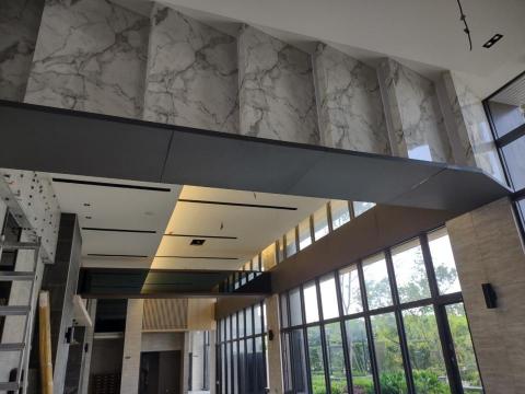 元順金屬企業股份有限公司 - 建設-樑柱裝潢烤漆包版