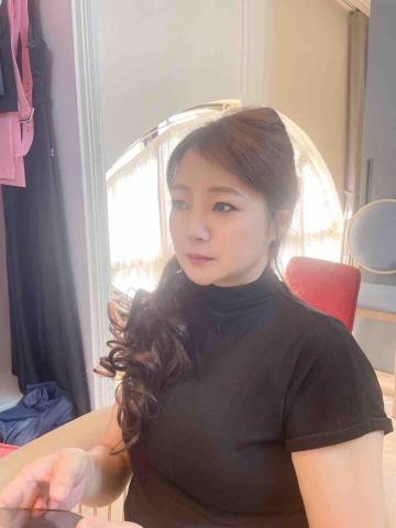 法蕾亞時尚美學中心 - 本身及肩配帶假髮髮片造型後