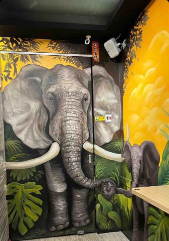 立羽工作室 - 壁畫

泰式餐廳彩繪

大象