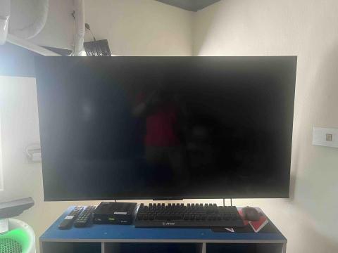 睿易網路家電安裝 - 因應客戶需求 使用手臂式可調的壁掛架 隨便切換角度