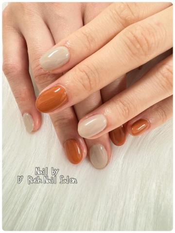 D.Rush Nail Salon - ❤️ 基本施作項目：
單色 $880 (包含基本前置保養)❤️
➻ 跳一色 (最多3色) $50
➻ 設計款式 (來圖報價) $1300起
➻ 他家卸甲續作 需要另收 $300