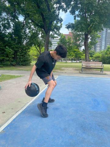 凱恩教練 - 學習運球基本