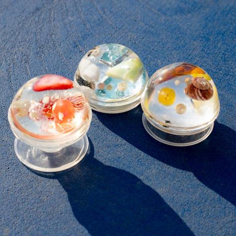 Nicky Hsuan Yu Lee - 手機支架商品拍攝