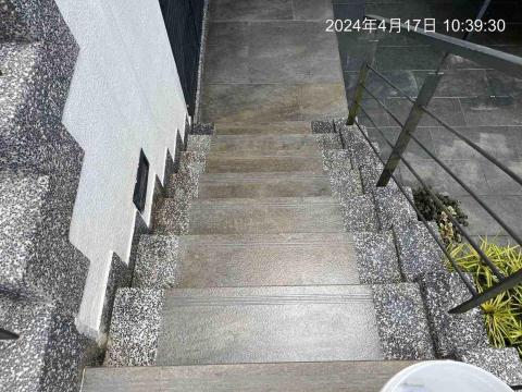 林育賢 - 樓梯清洗後加上防水漆
