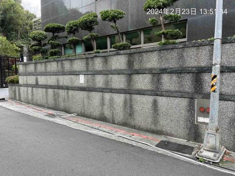 林育賢 - 高壓清洗前