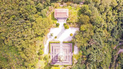 印十、丿卂 - 空拍 印十、丿卂 - 空拍