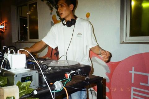 DJ SwinHong - 墾丁Party Time