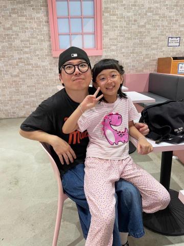 我是來自韓國的尹一 - 深受孩子喜愛