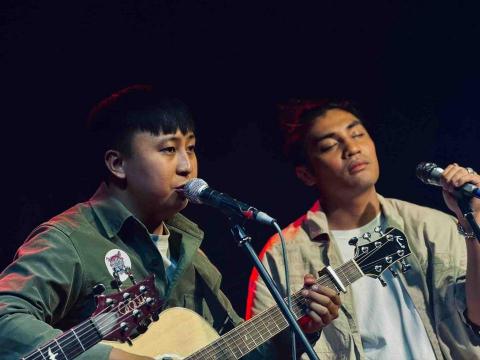 印十、丿卂 -  與樂團Focus一起共演 印十、丿卂 -  與樂團Focus一起共演