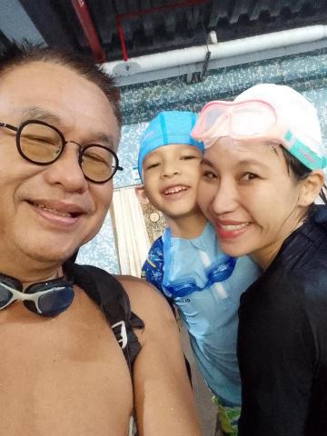 水上安全救生游泳移動教練 施紹雄 麥克叔叔 - 學生 水上安全救生游泳移動教練 施紹雄 麥克叔叔 - 學生