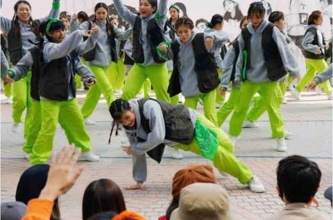 Karen Lai - 成發表演solo