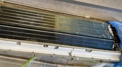 陳品洋 - 散熱鰭片清洗前後的差異，就是這麼明顯。
是省電節能的一大關鍵。