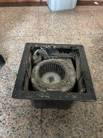 林承翰 - 廁所排風扇異味清潔