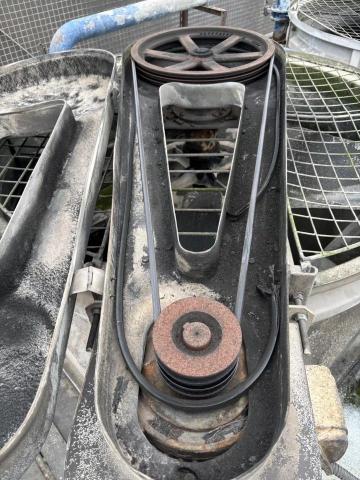 林承翰 - 辦公大樓冷卻水塔風扇皮帶更換