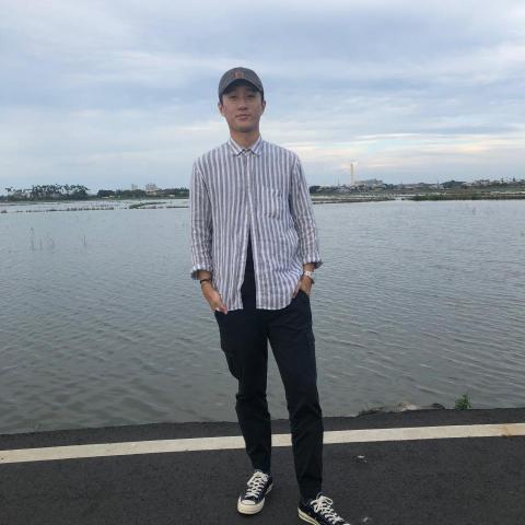 提供ads帳戶服務的專家陳俊維