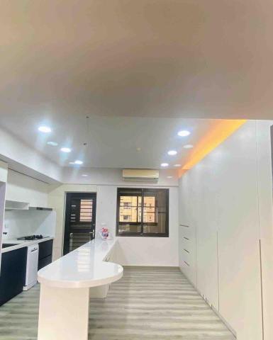 優美室內塗裝工程 - 《文青清新宅》
小坪數～現代風～簡約風
搭配自然線條木工訂製的櫥櫃
門片搭配烤漆、噴漆塗鴉結合
讓空間多了許多的［留白］
更顯家的溫馨寬闊
牆面是與雇主溝通之下的調色漆
走出自己的現代風格
#雙北市服務
#同步臉書粉絲專頁
#油漆的魔法世界