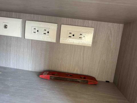 廷奕消防機電工程行 - 器具安裝.每一個都老老實實用水平測量